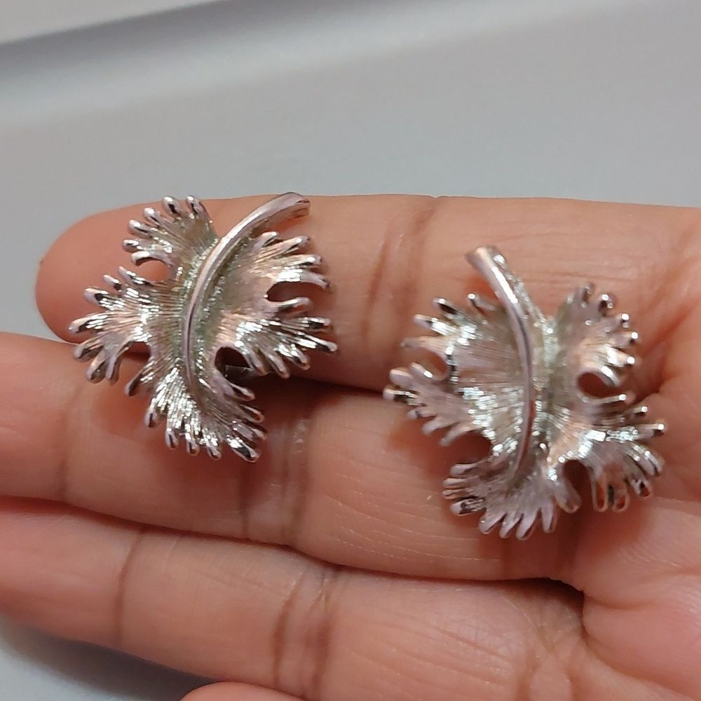 Monet Articulated Leaf Clip On Earrings Silver Tone